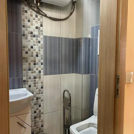 Markapart 4 - Center - Sleeps 5 Apartment Ruse